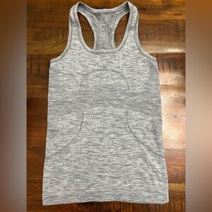 LULULEMON SWIFTLY TECH RUN RACERBACK HEATHERED GRAY TANK TOP WOMEN'S SIZE 4